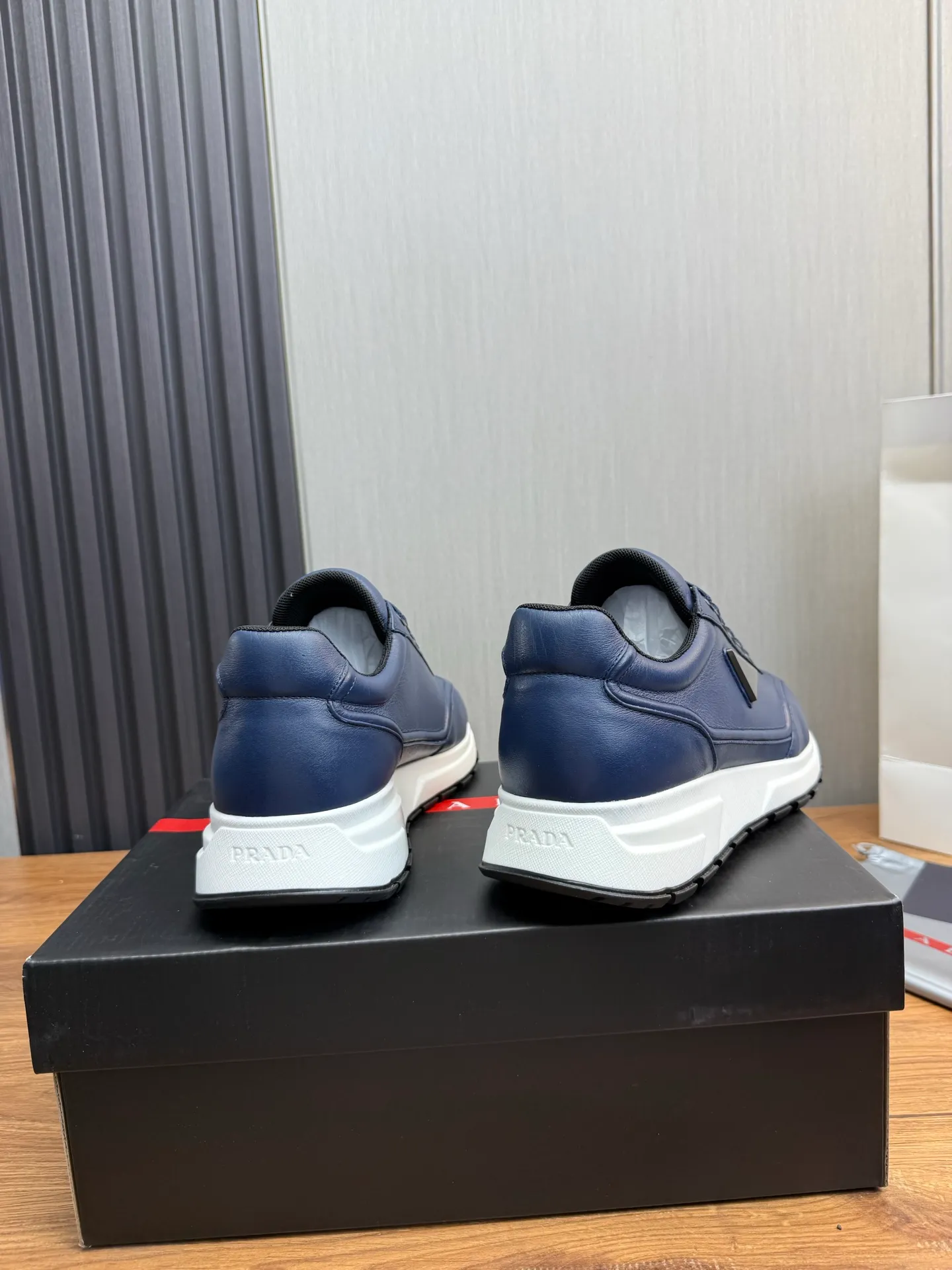 Factory price 640💰 [PRADA] Popular items in men's shoe counters, synchronized with the official website, 1 high-quality shipment ✔️Original cowhide + cowhide lining, 1🆚1 replica, original sole, 38-45 (45 customized, non-refundable)